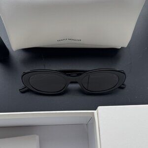 Gentle Monster BANDONEON.S Oval Sunglasses Black Minimalist Designer